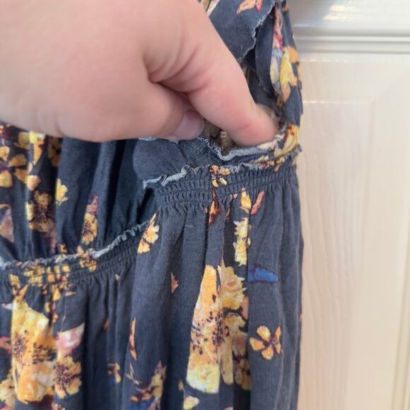 We The Free Women’s Woven Floral Print Off The Shoulder Blouse Navy Size M Boho - Picture 4 of 7